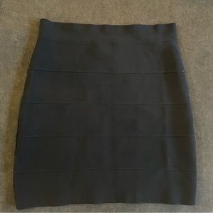 BCBG MaxAzria Bandage Skirt (Black, Size L)